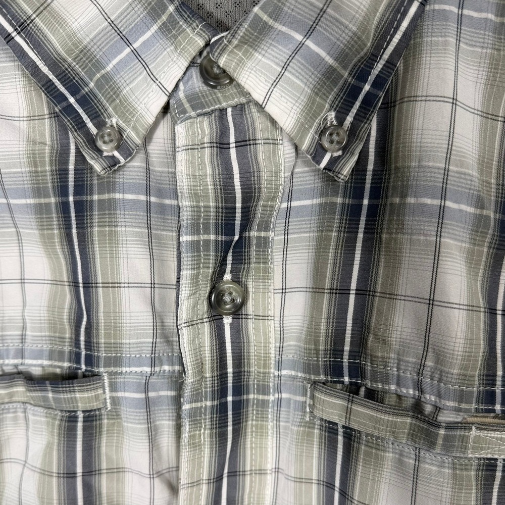 Eddie Bauer Mens XL Plaid Short Sleeve Button Down Shirt Grey Green Hiking Top - Picture 4 of 8